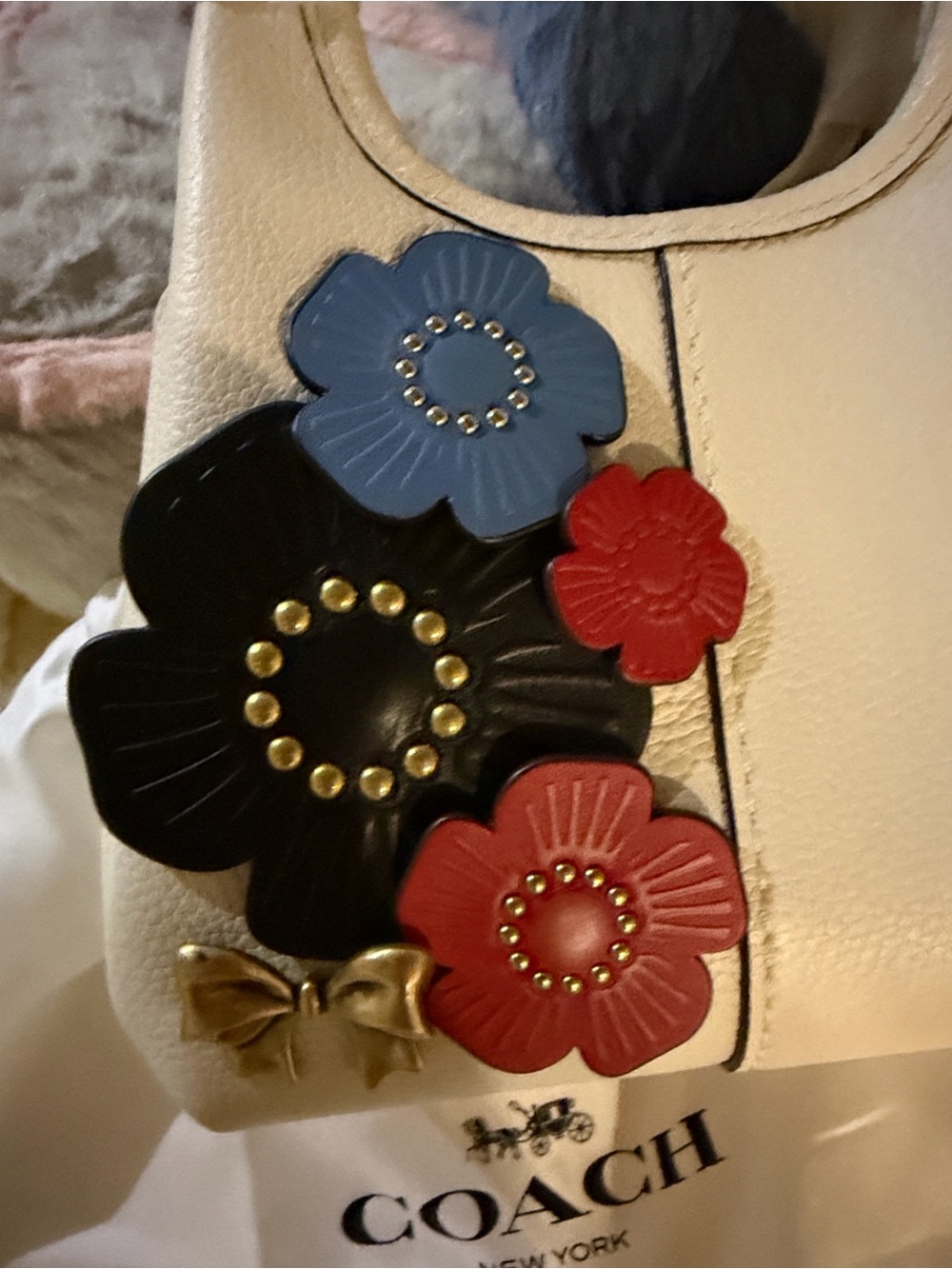 Coach Tea Rose Lara 19 NWT - Picture 2 of 10